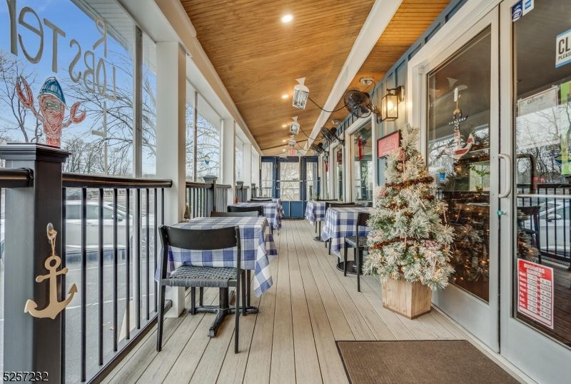 Interior, Recessed Lighting, Wooden Ceilings, Wood Texture Flooring