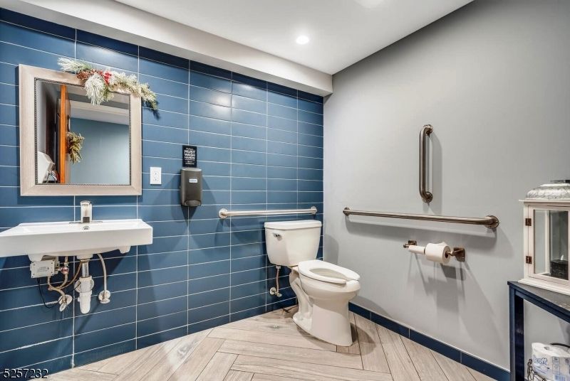 Bathroom, Interior, Recessed Lighting, Wood Texture Flooring