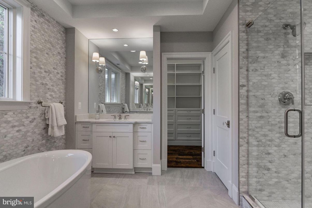 Bathroom, Dual Sink Vanities, Free Standing Baths, Glass Shower, Interior, Recessed Lighting