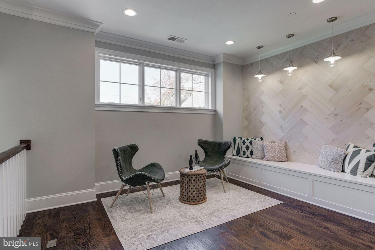 Interior, Pendant Lights, Recessed Lighting, Wood Texture Flooring
