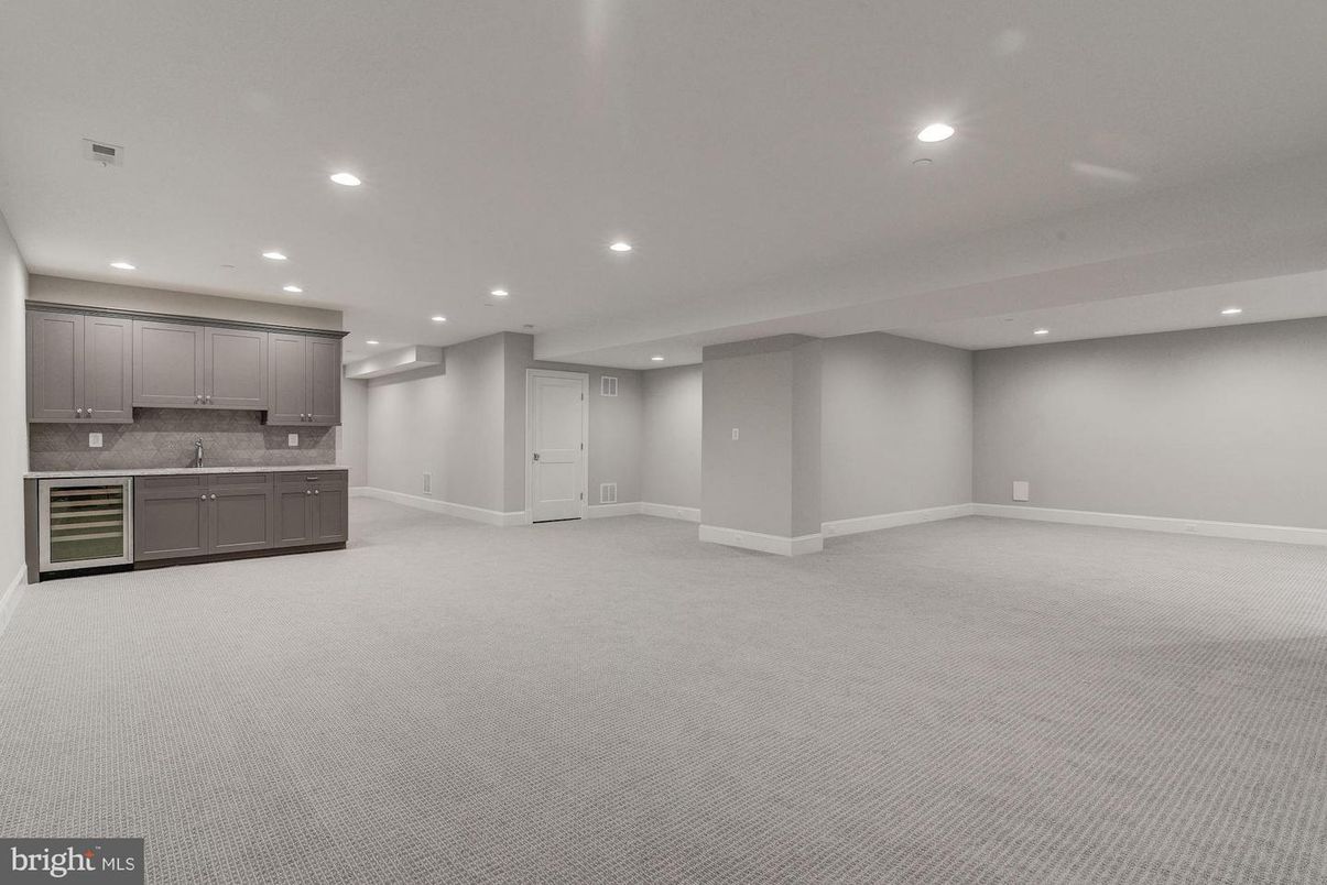 Empty room, Interior, Kitchen, Recessed Lighting