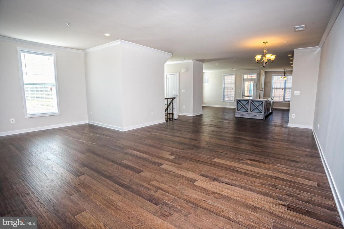 Chandelier, Empty room, Interior, Recessed Lighting, Wood Texture Flooring