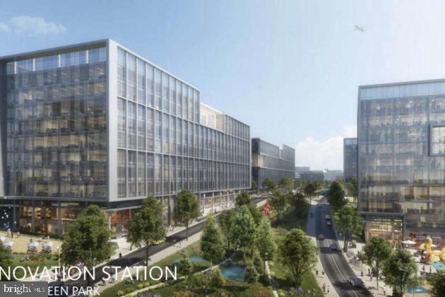 Exterior, Facade, Highrise