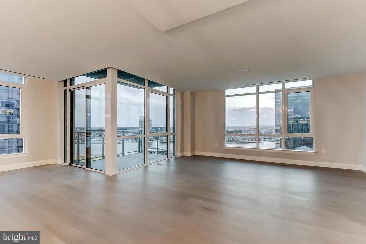 Empty room, Interior, Water, Wood Texture Flooring