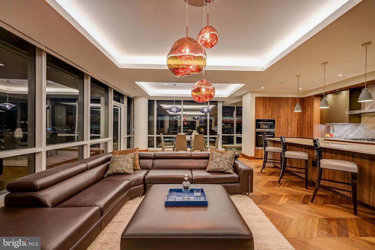 Dining room, Interior, Kitchen, Living room, Pendant Lights, Recessed Lighting, Stainless Steel Appliances, Wood Texture Flooring