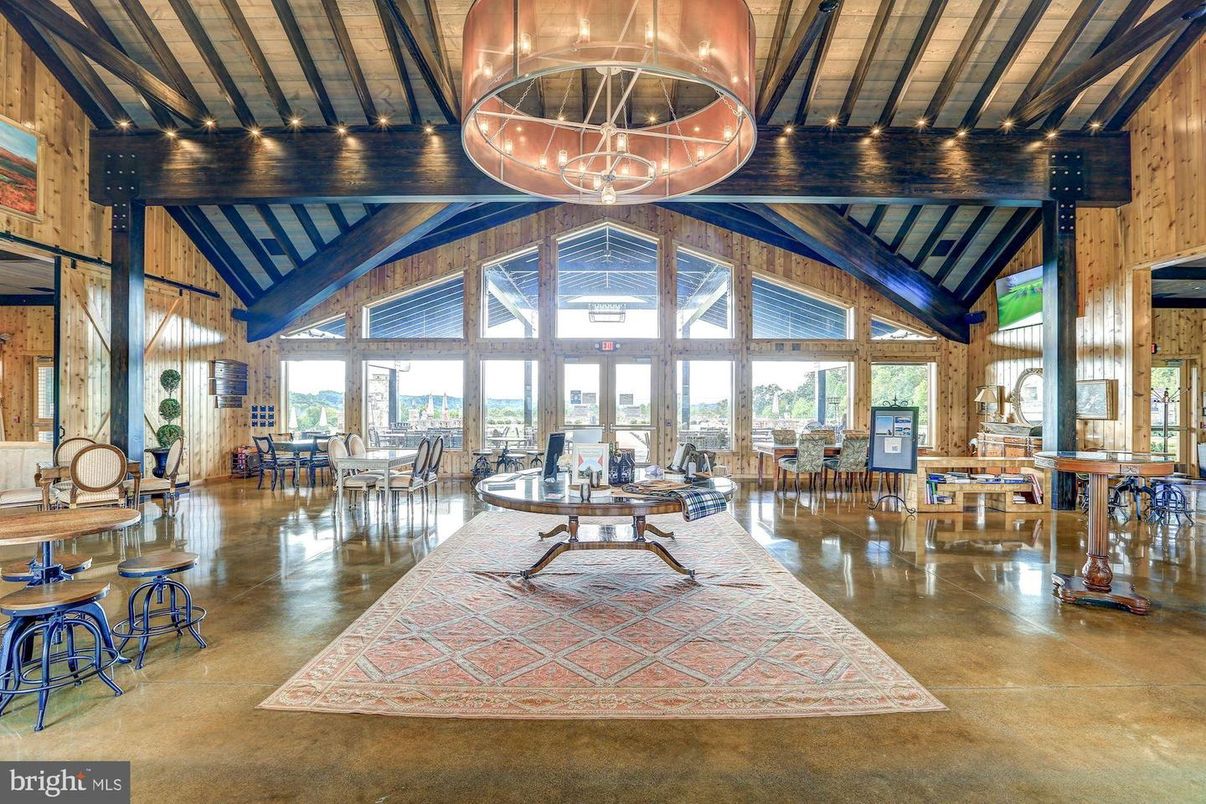 Dining room, Interior, Pendant Lights, Wooden Beams, Wooden Walls