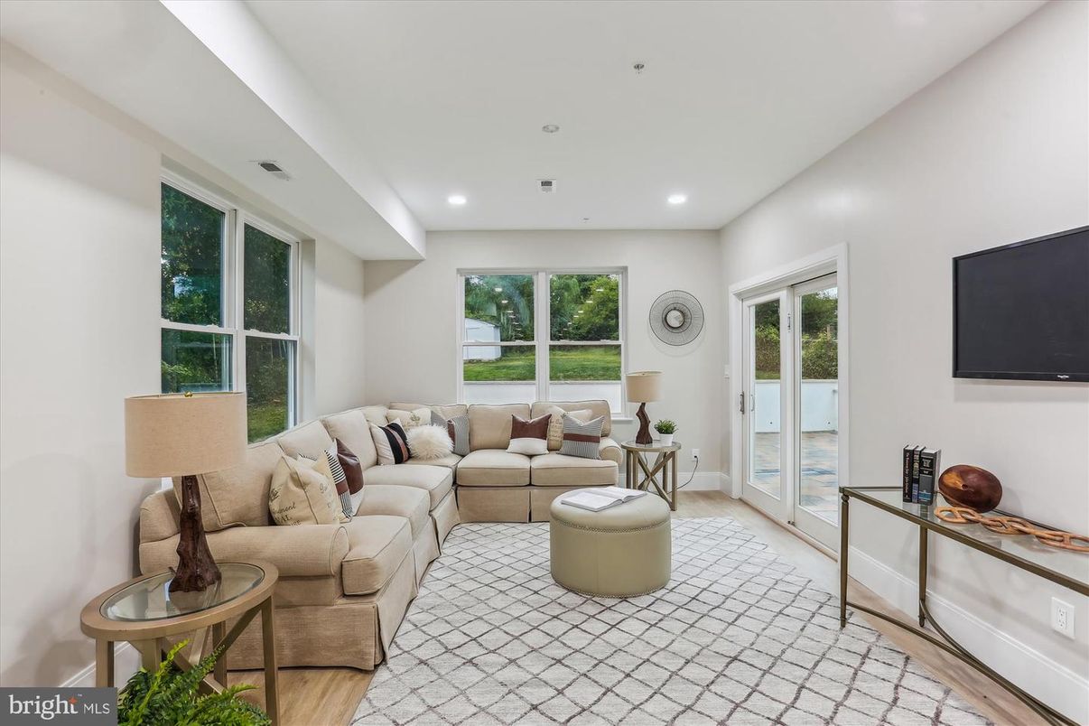 Interior, Living room, Recessed Lighting