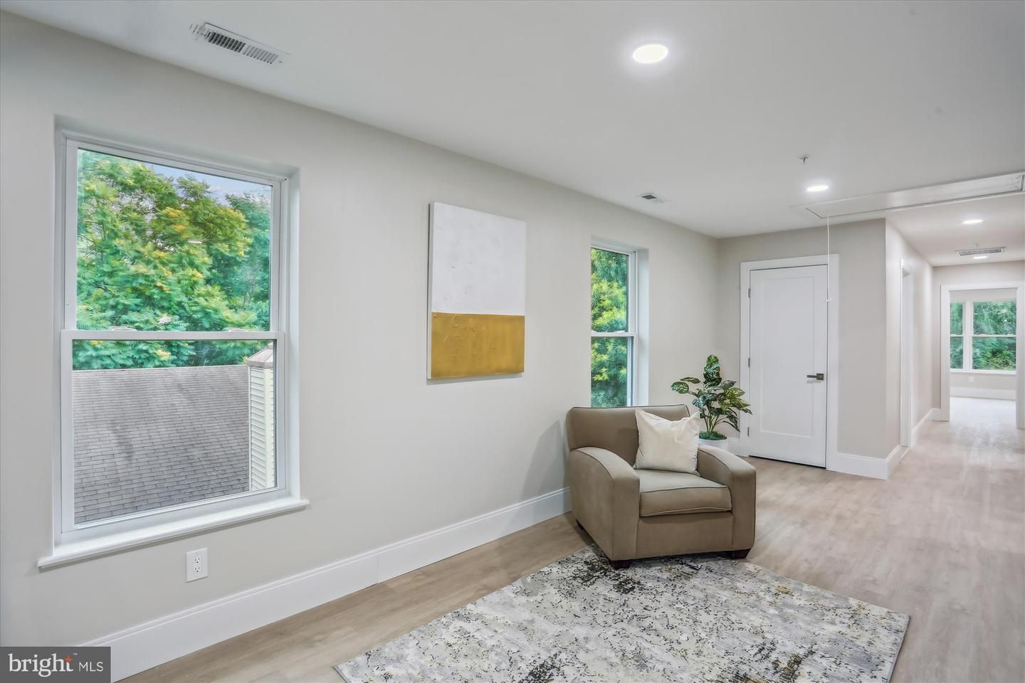 Interior, Recessed Lighting, Wood Texture Flooring