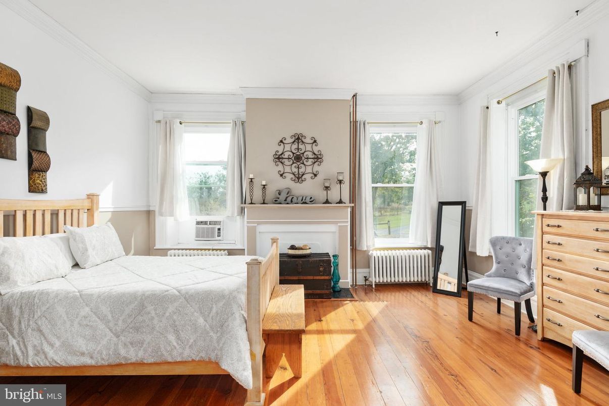 Bedroom, Fireplace, Interior, Wood Texture Flooring