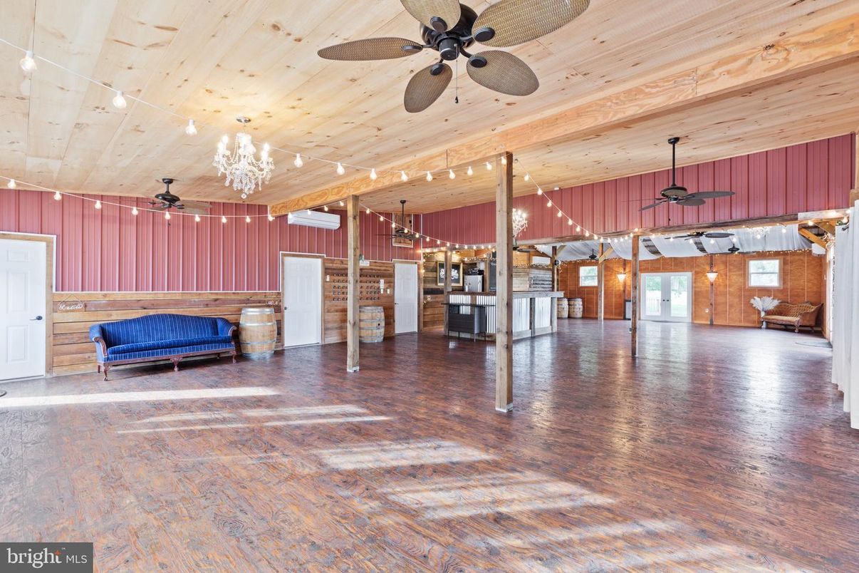 Chandelier, Empty room, Interior, Pendant Lights, Recessed Lighting, Wooden Ceilings, Wood Texture Flooring