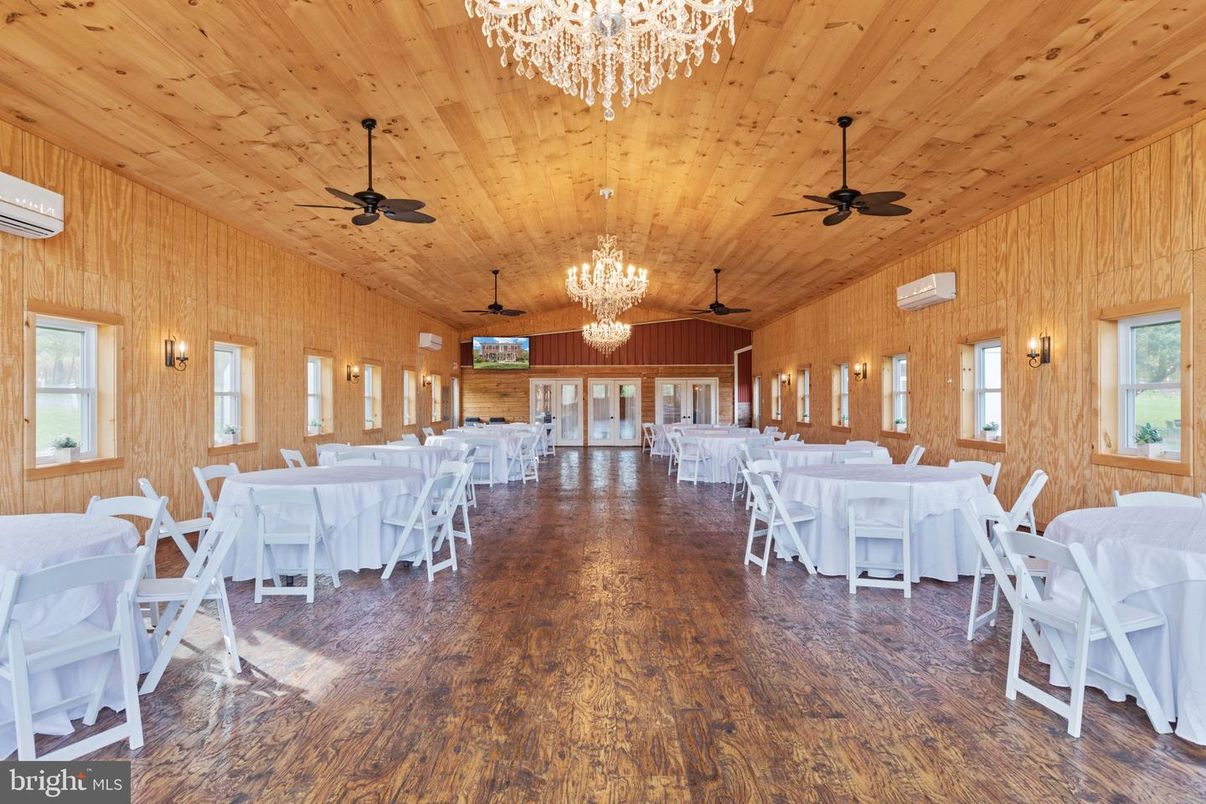 Chandelier, Dining room, Interior, Wooden Ceilings, Wood Texture Flooring, Wooden Walls