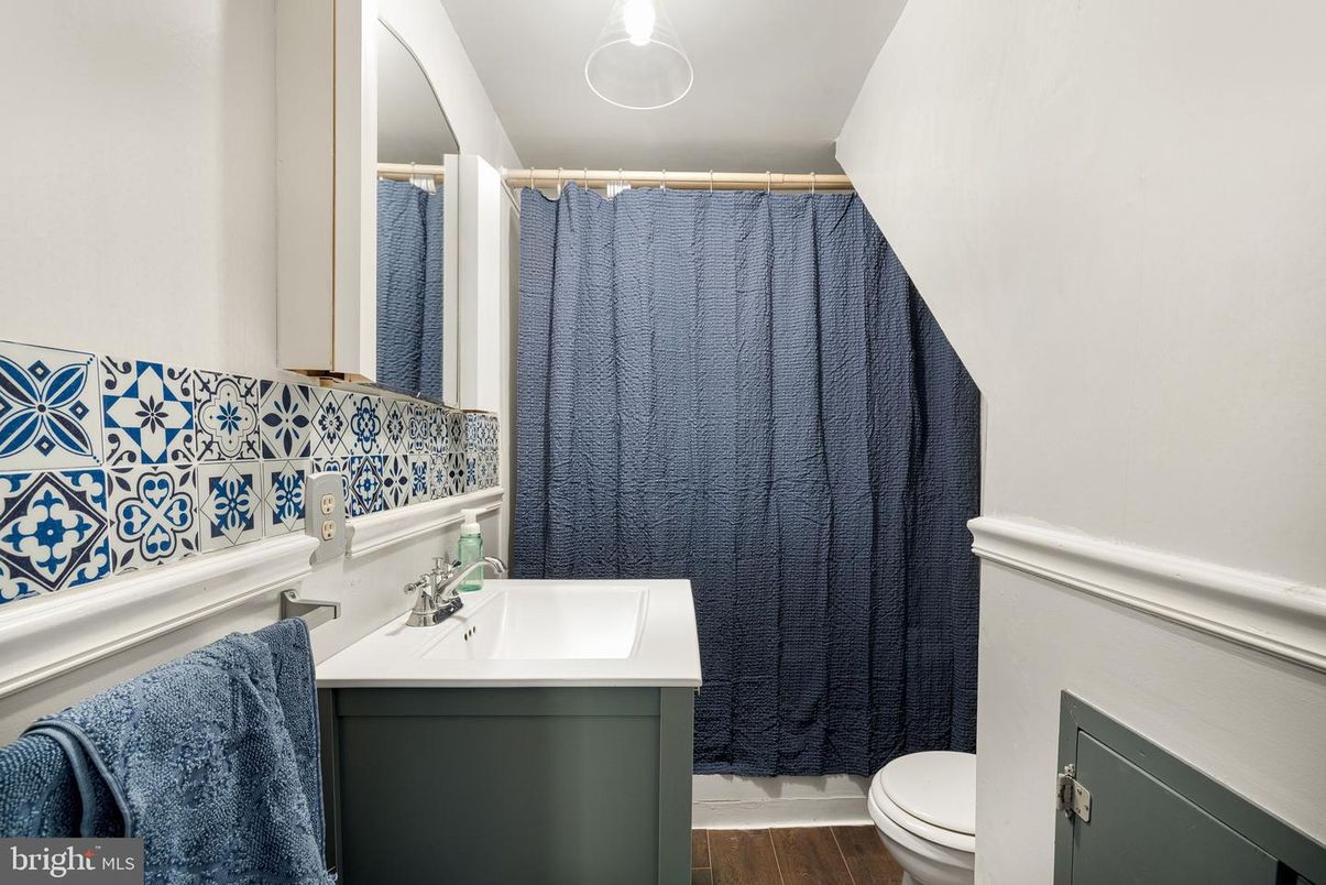 Bathroom, Interior, Wood Texture Flooring