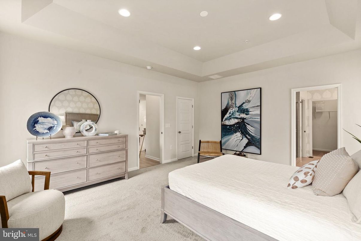 Bedroom, Interior, Recessed Lighting