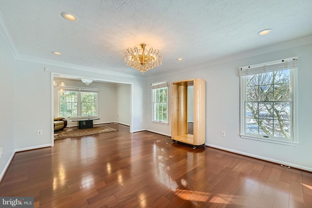Chandelier, Empty room, Interior, Recessed Lighting, Wood Texture Flooring
