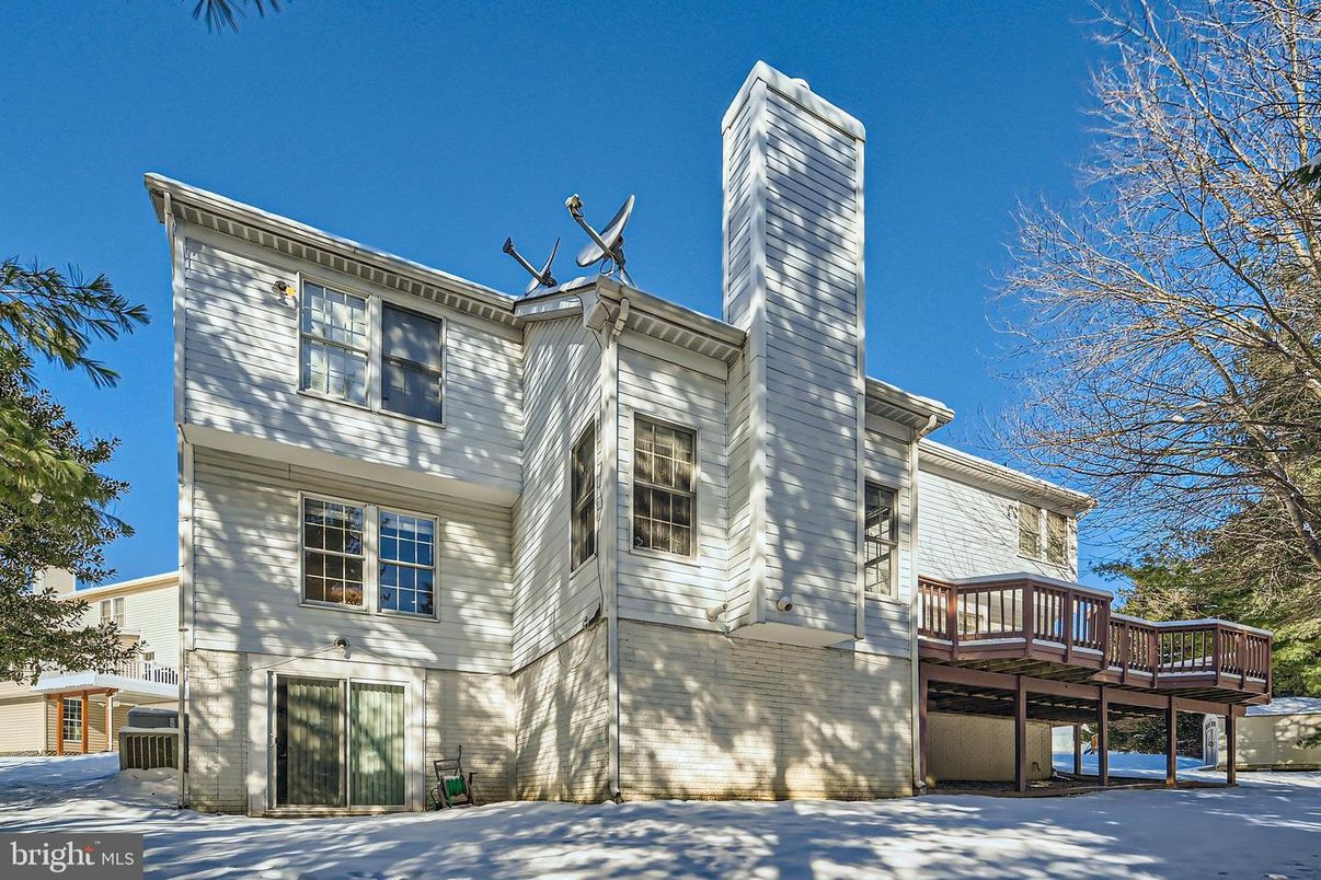Exterior, Facade, Rowhouse