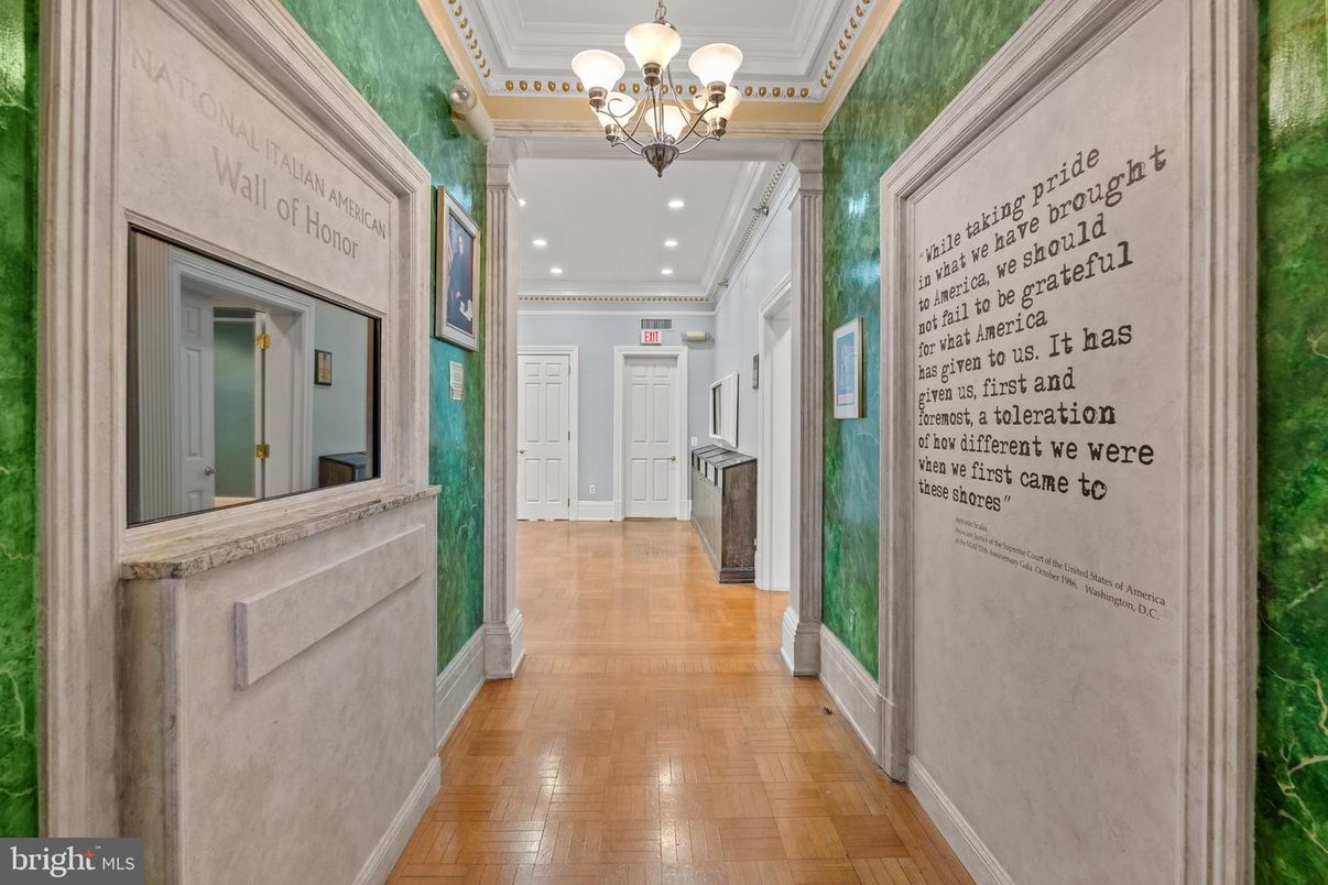 Chandelier, Interior, Recessed Lighting, Wood Texture Flooring