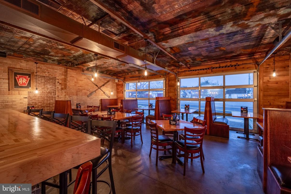 Dining room, Interior, Pendant Lights, Stone Walls, Water, Wooden Walls