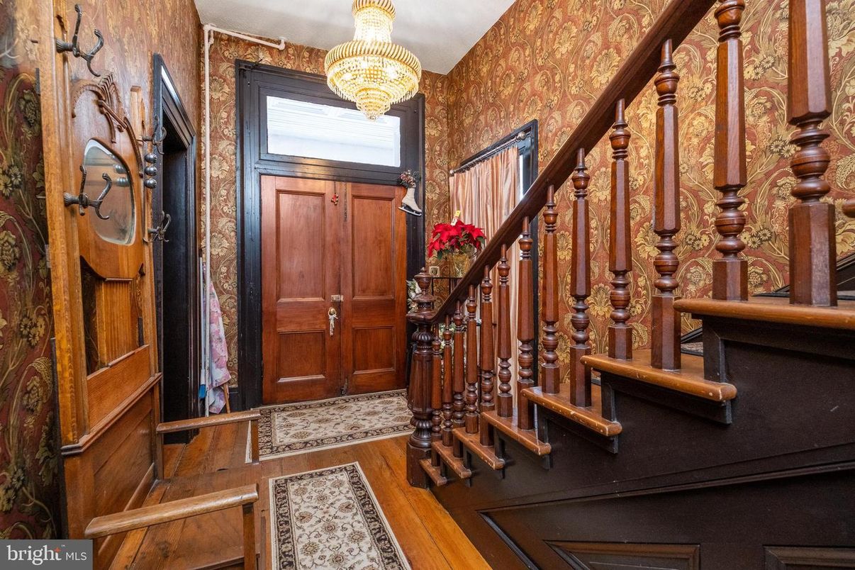 Chandelier, Interior, Wood Texture Flooring