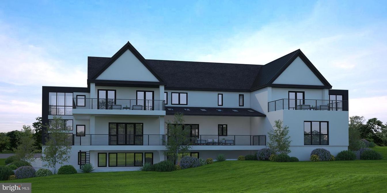 Exterior, Facade, Farmhouse