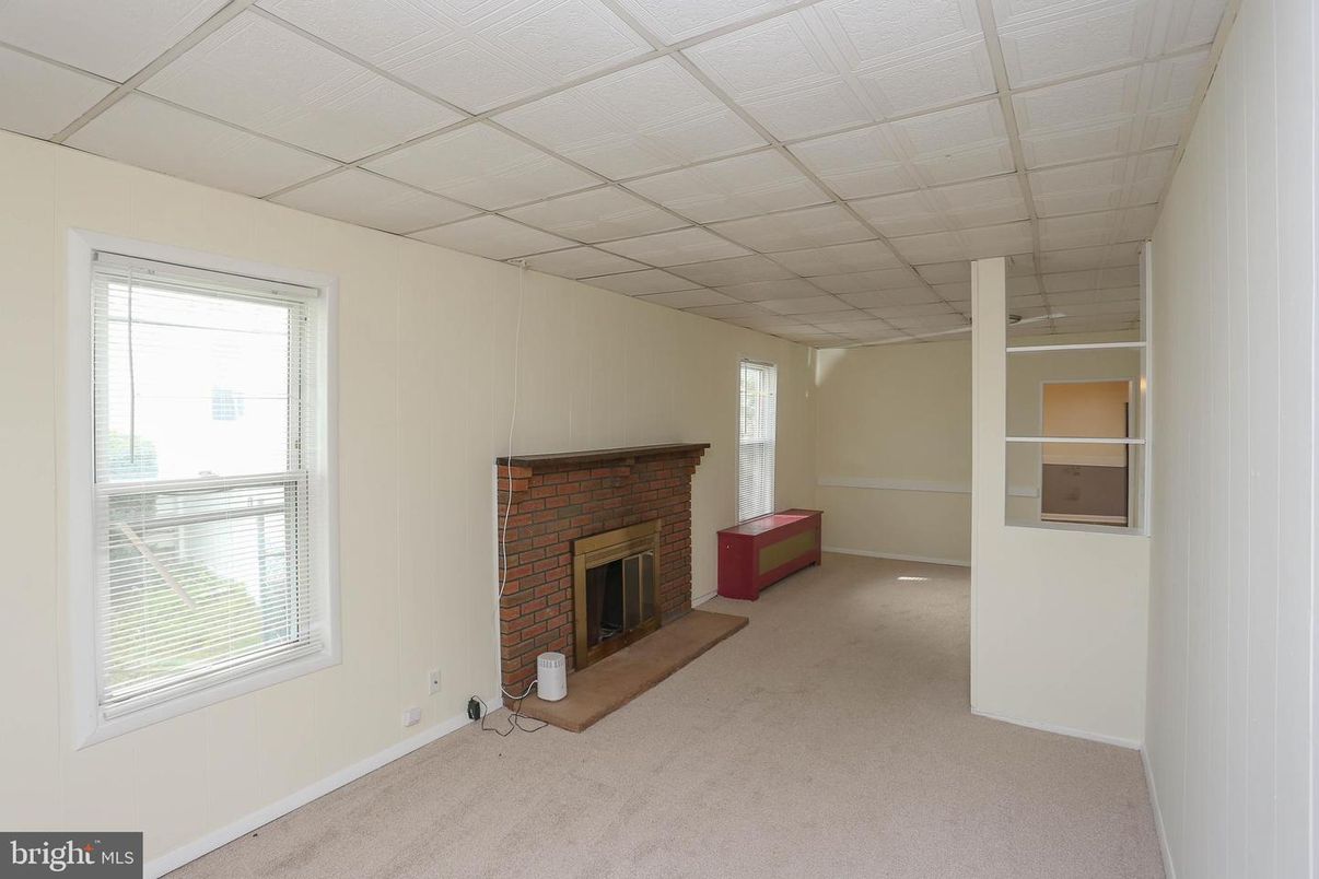 Empty room, Fireplace, Interior