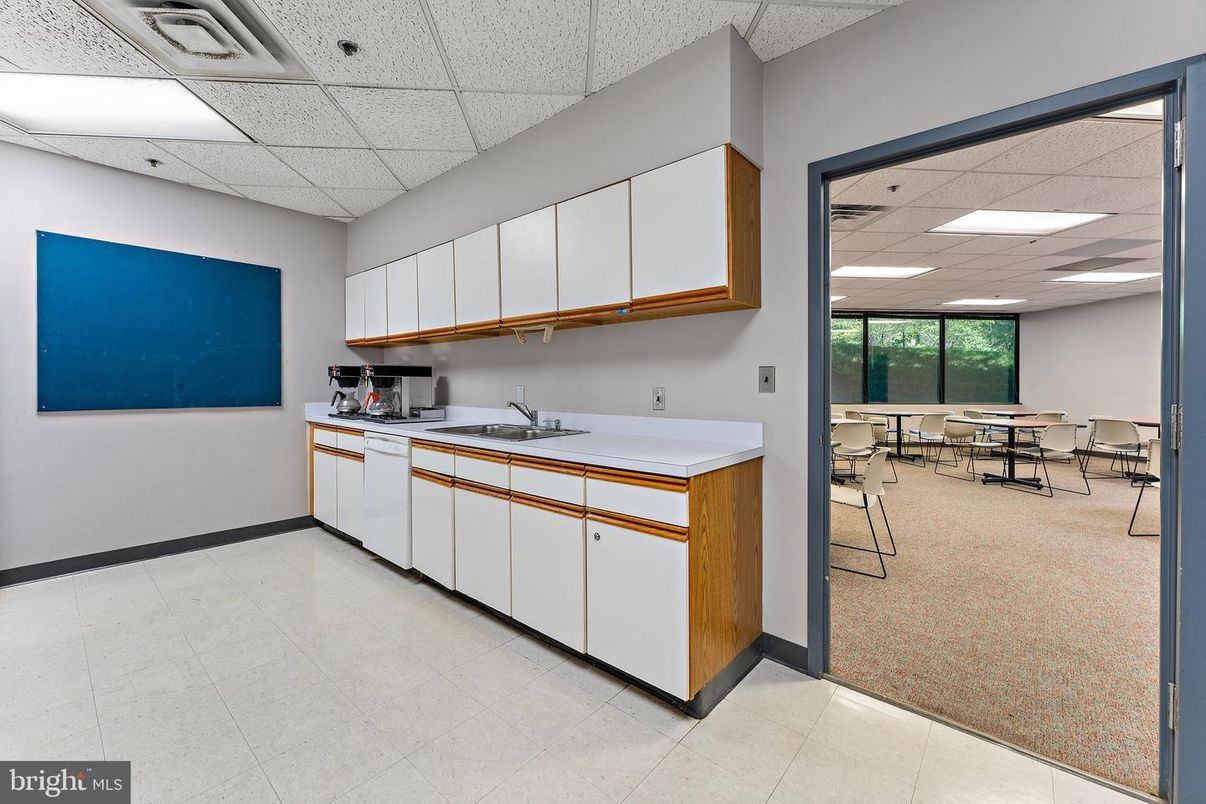 Dining room, Interior, Kitchen, Recessed Lighting
