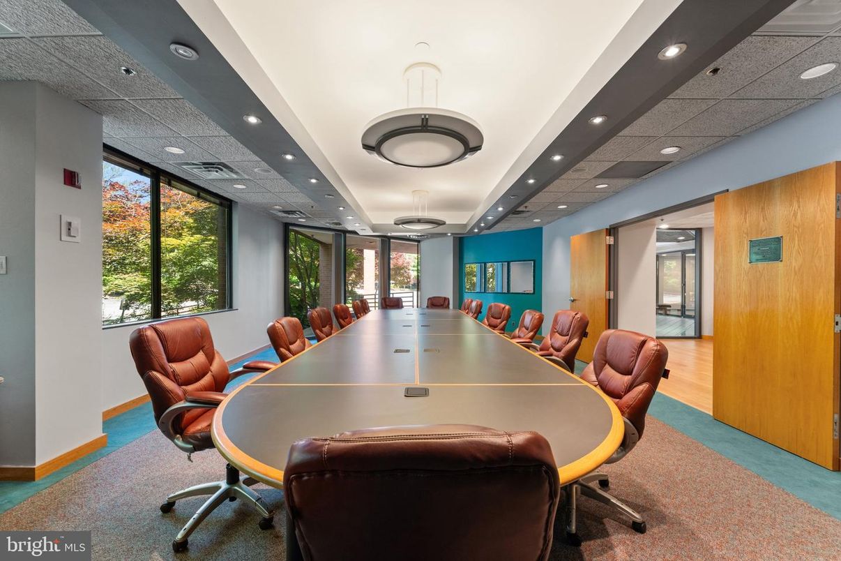 Game Room, Interior, Recessed Lighting