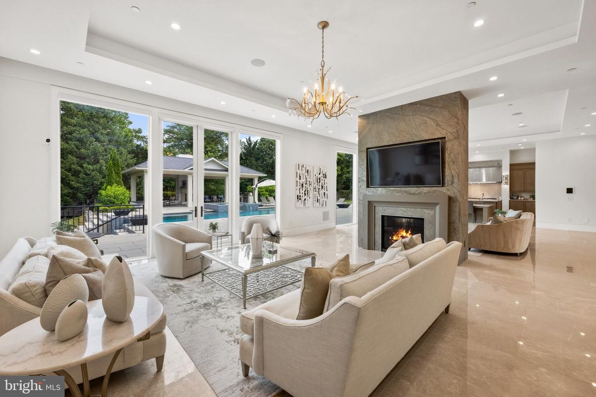 Chandelier, Fireplace, Interior, Living room, Recessed Lighting