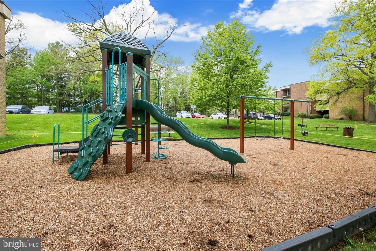 Backyard, Exterior, Playground