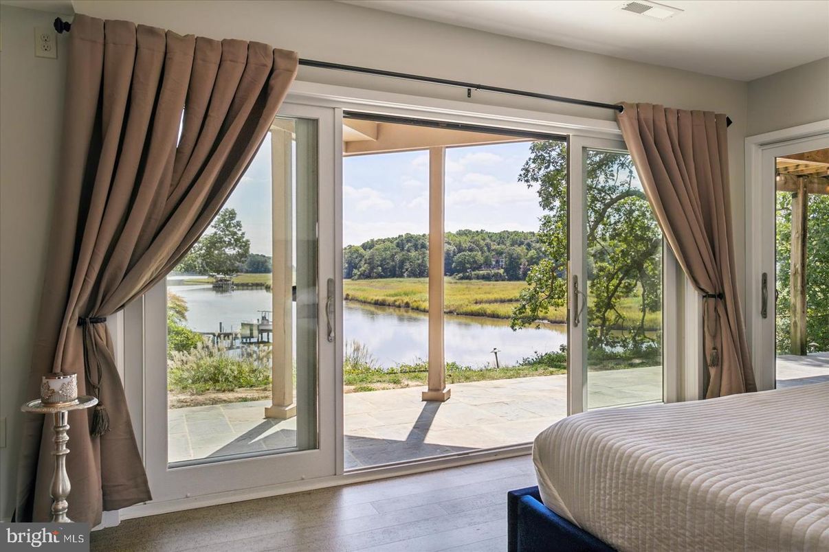 Bedroom, Interior, Water, Wood Texture Flooring
