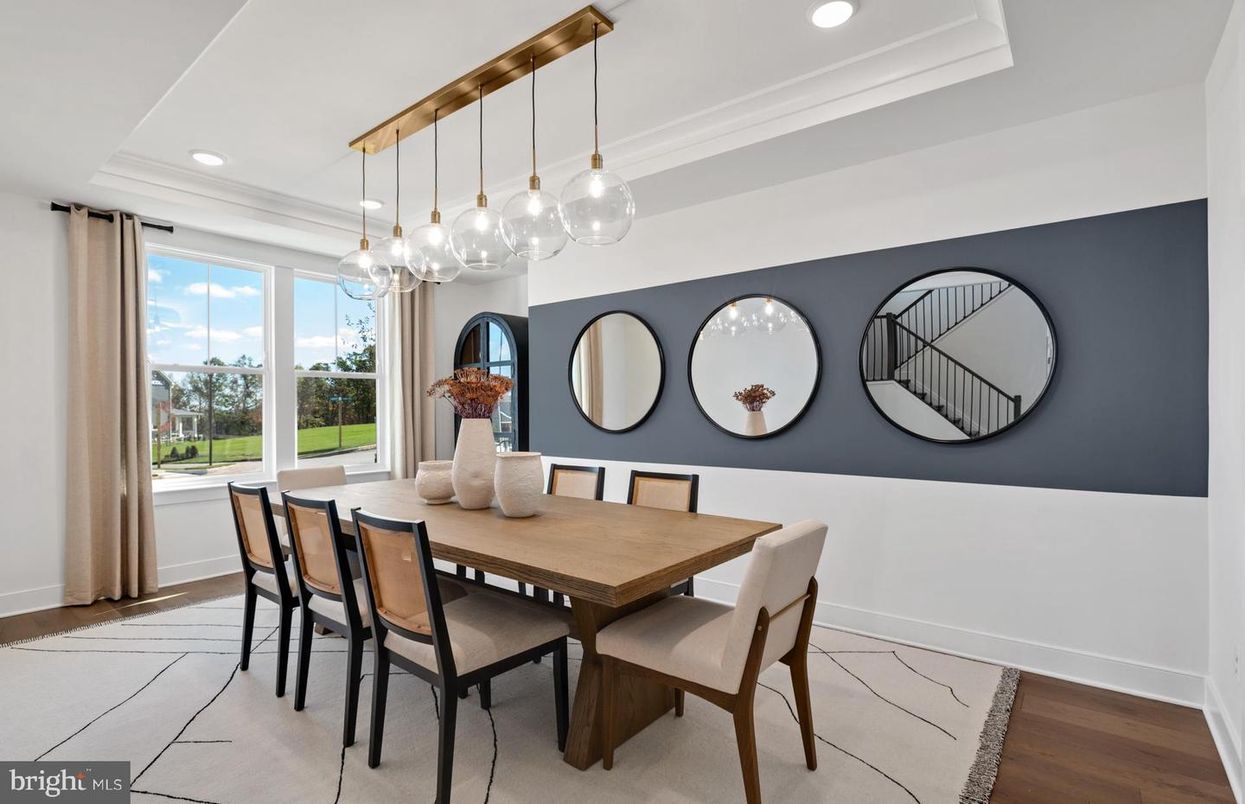 Dining room, Interior, Pendant Lights, Recessed Lighting, Wood Texture Flooring