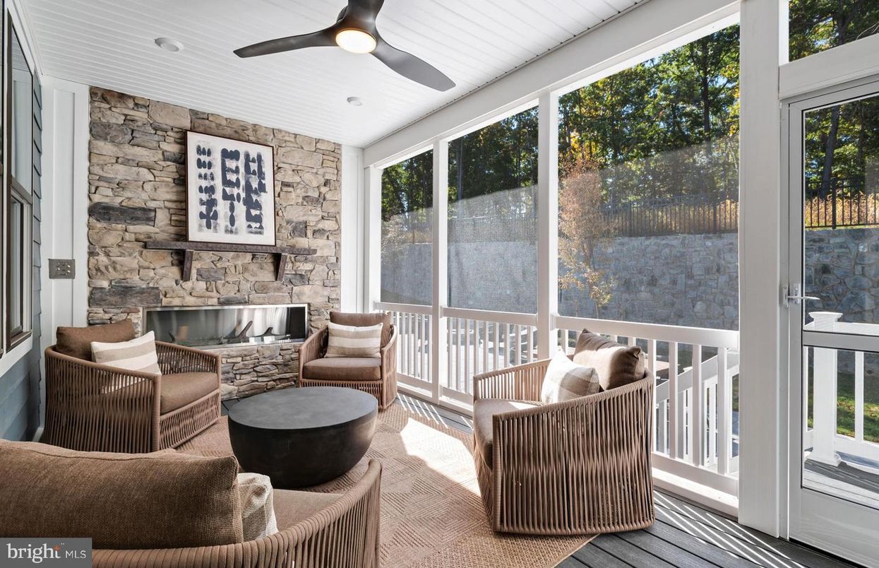Interior, Living room, Stone Walls, Sun Room