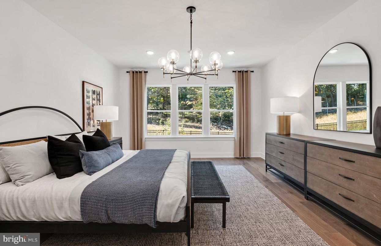 Bedroom, Interior, Pendant Lights, Recessed Lighting, Wood Texture Flooring