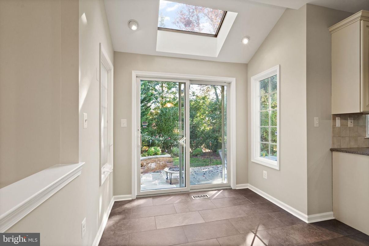 Interior, Recessed Lighting