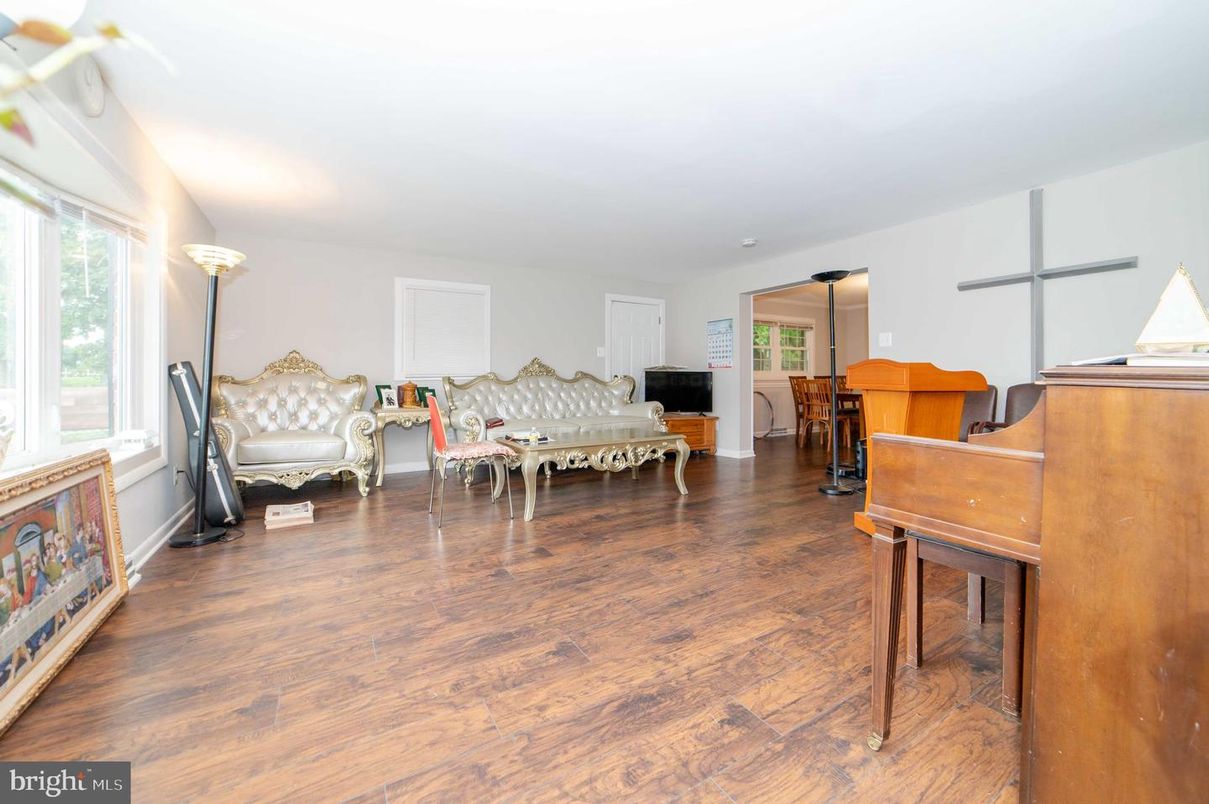 Interior, Living room, Piano, Wood Texture Flooring