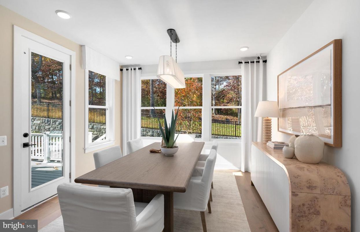 Dining room, Interior, Pendant Lights, Recessed Lighting, Wood Texture Flooring