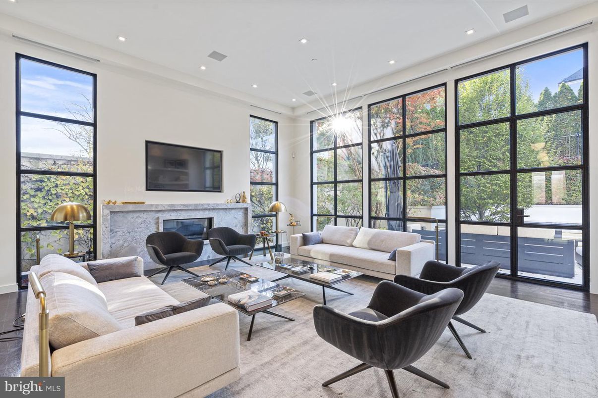 Fireplace, Interior, Living room, Pendant Lights, Recessed Lighting, Wood Texture Flooring