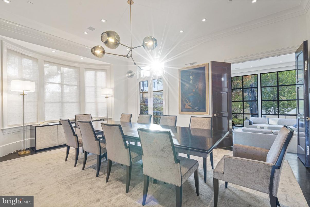 Dining room, Interior, Living room, Pendant Lights, Recessed Lighting