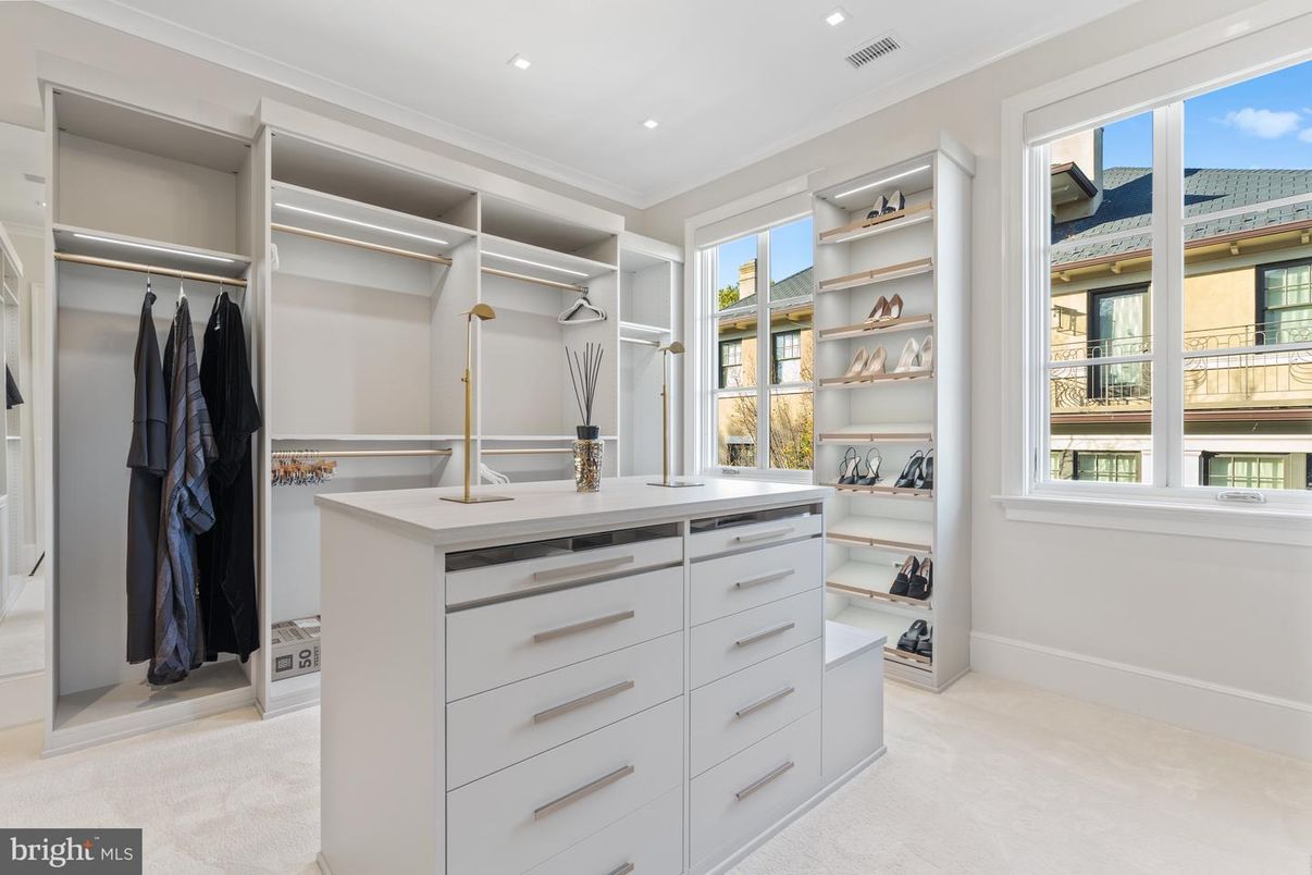 Interior, Recessed Lighting, Walk-in Closets