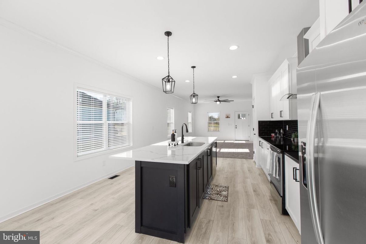 Interior, Kitchen, Pendant Lights, Recessed Lighting, Wood Texture Flooring