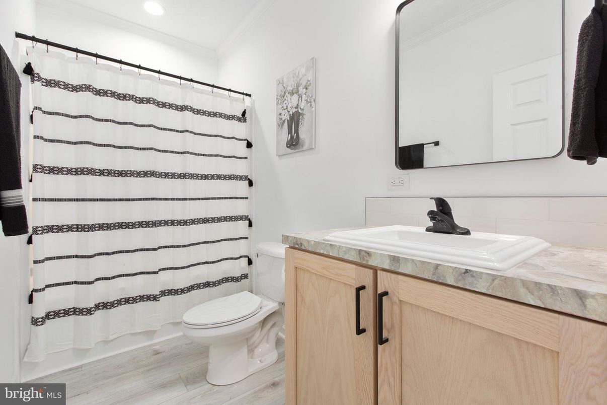 Bathroom, Interior, Recessed Lighting, Wood Texture Flooring