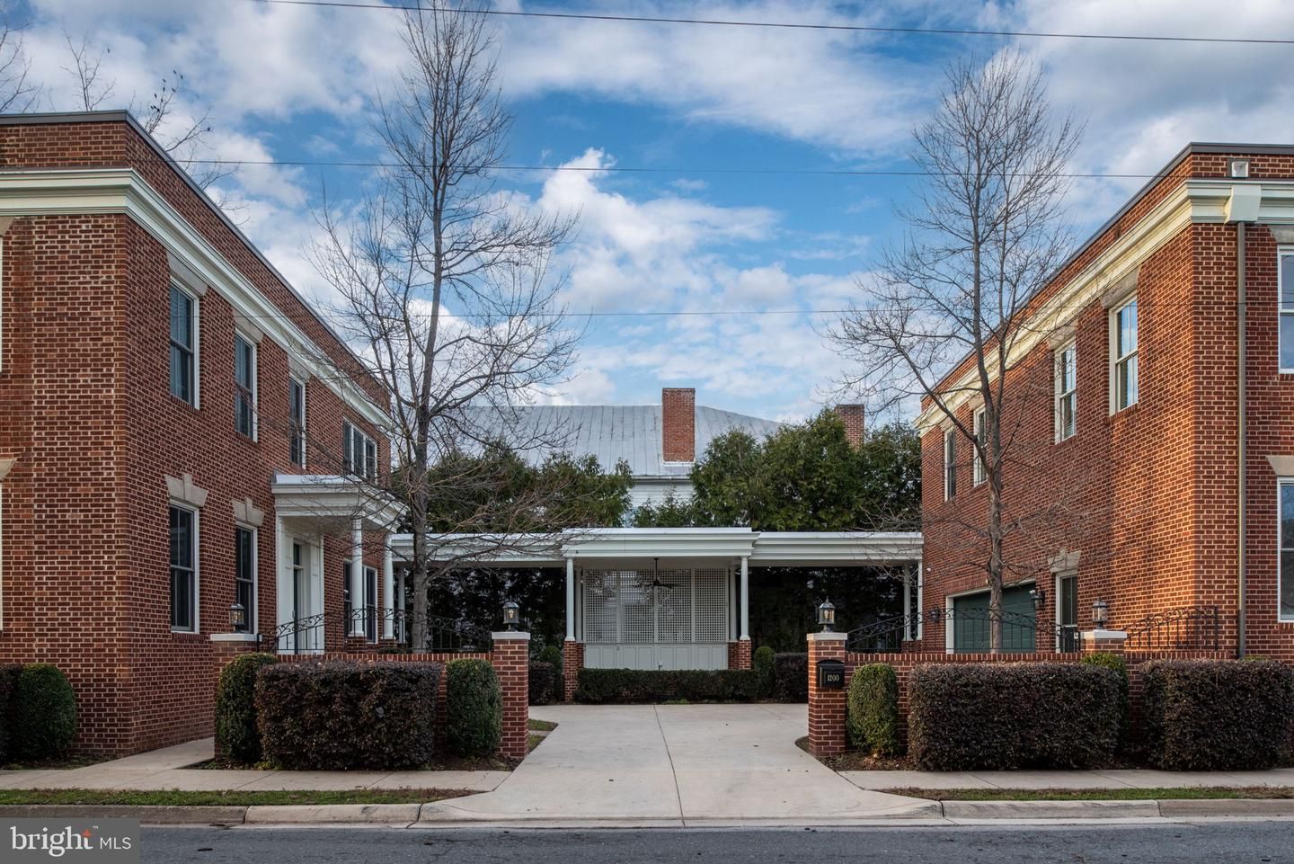 Exterior, Facade, Brick Facade, Rowhouse