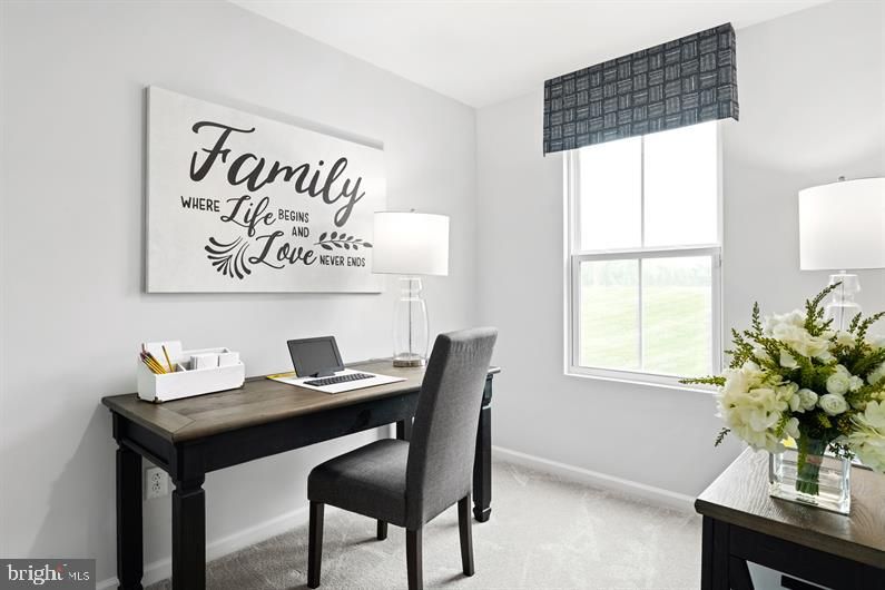 Home Office, Interior