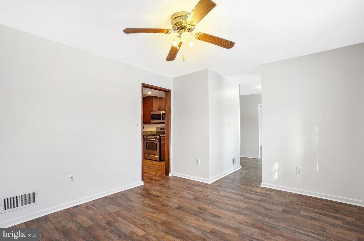 Empty room, Interior, Kitchen, Wood Texture Flooring