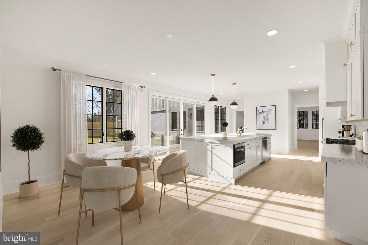 Dining room, Interior, Kitchen, Pendant Lights, Recessed Lighting, Wood Texture Flooring