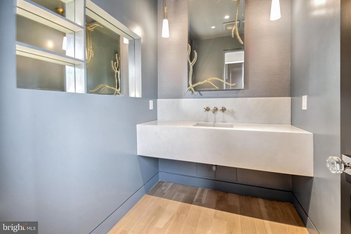 Bathroom, Interior, Recessed Lighting, Wood Texture Flooring