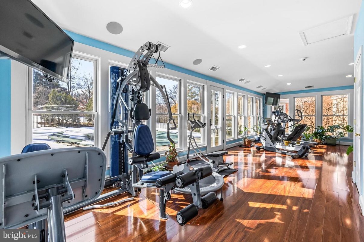 Fitness Equipment, Gym, Interior, Recessed Lighting, Wood Texture Flooring