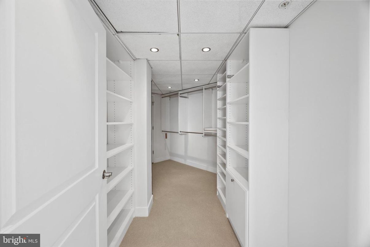 Interior, Recessed Lighting, Walk-in Closets