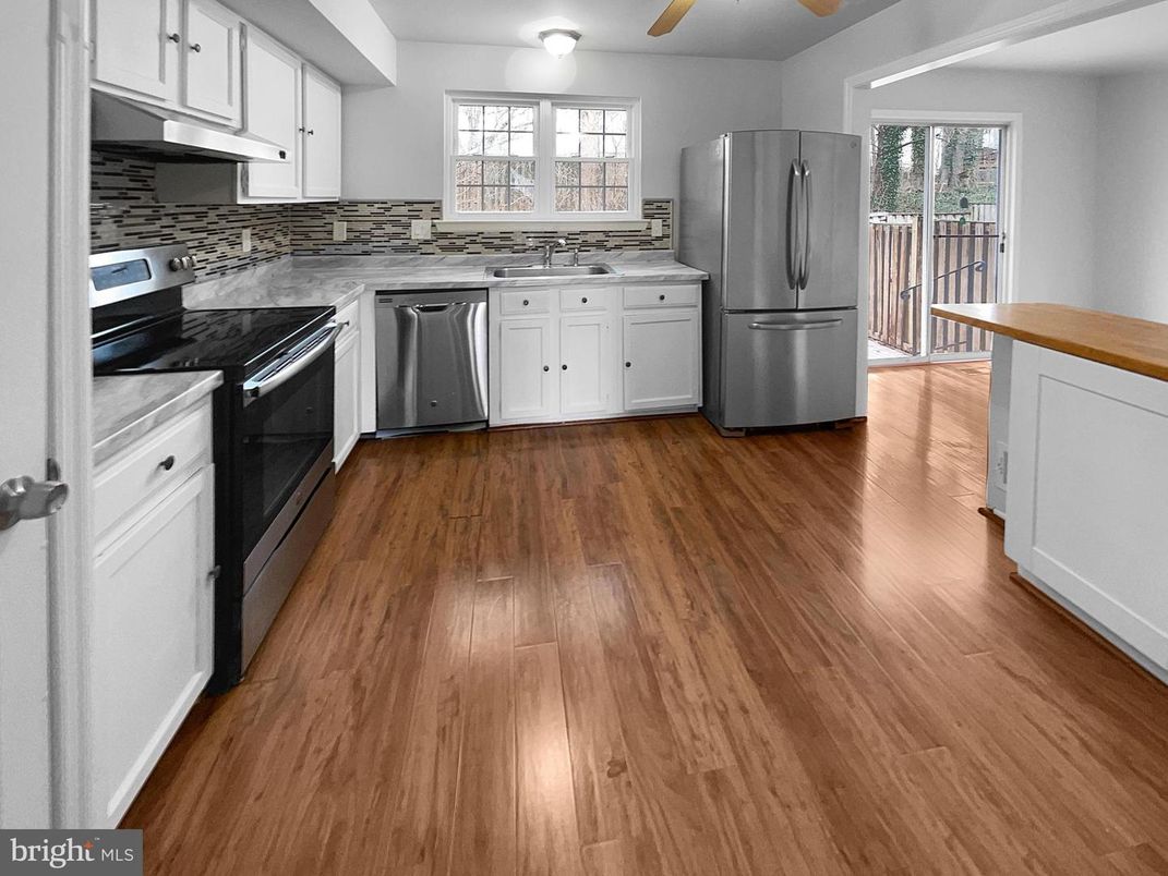 Interior, Kitchen, Wood Texture Flooring