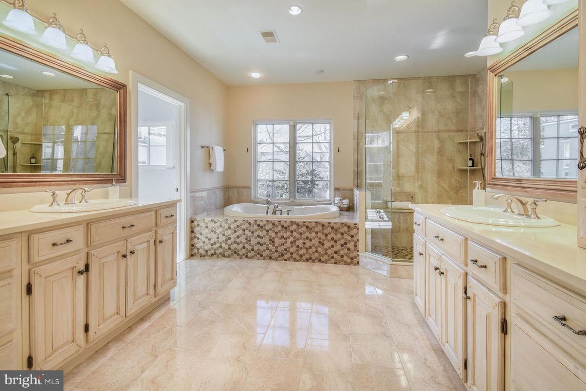 Bathroom, Dual Sink Vanities, Glass Shower, Interior, Recessed Lighting