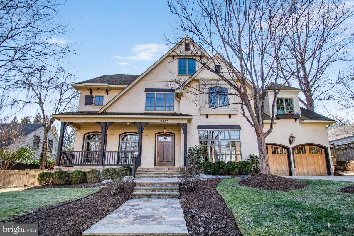 Attached, Exterior, Facade, French Provincial